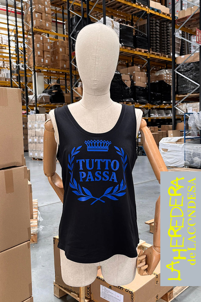 Camiseta negra TUTTO PASSA  azul