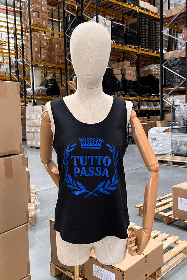 Camiseta negra TUTTO PASSA  azul