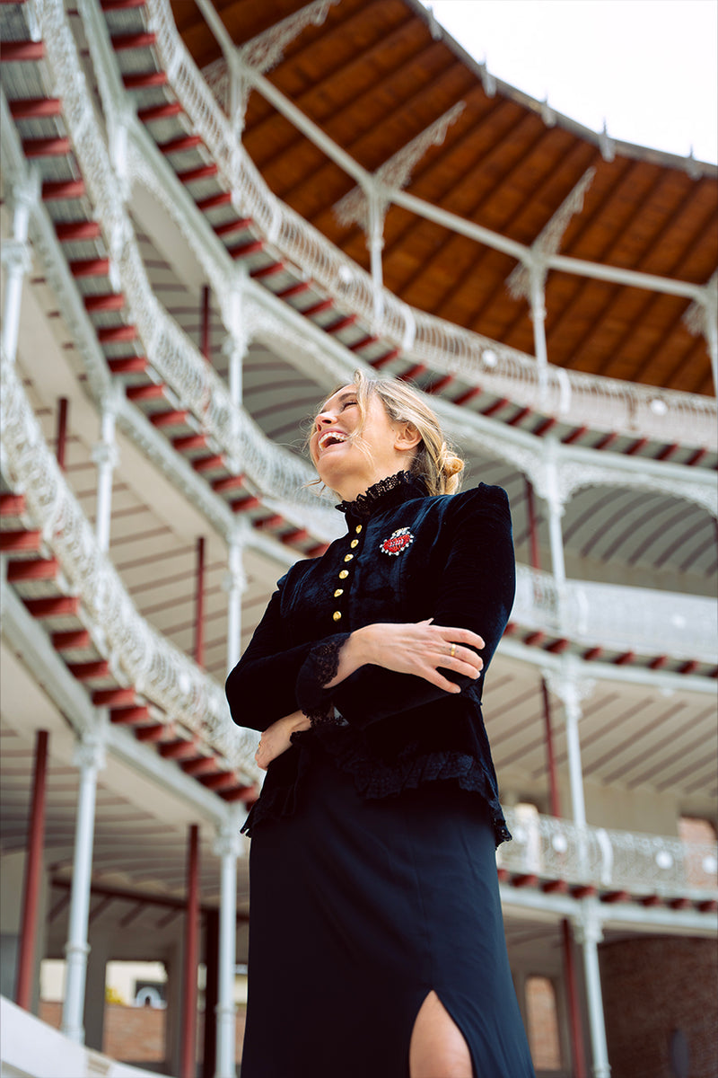 CHAQUETA DUELO SOMBRA