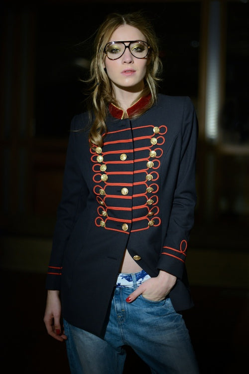 VIZCONDESA BEATLE blue and red jacket