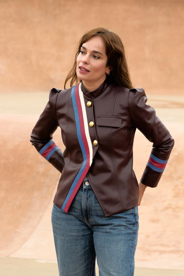 PREVENTA Chaqueta CONDECORADA cuero vegano burgundy