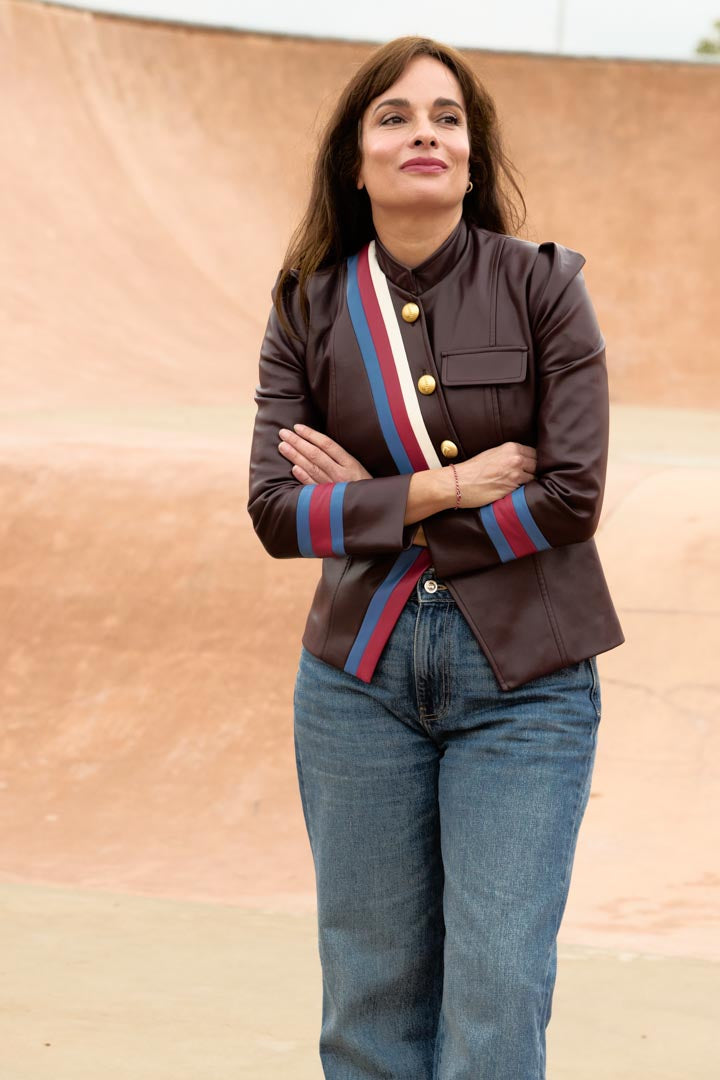 PREVENTA Chaqueta CONDECORADA cuero vegano burgundy