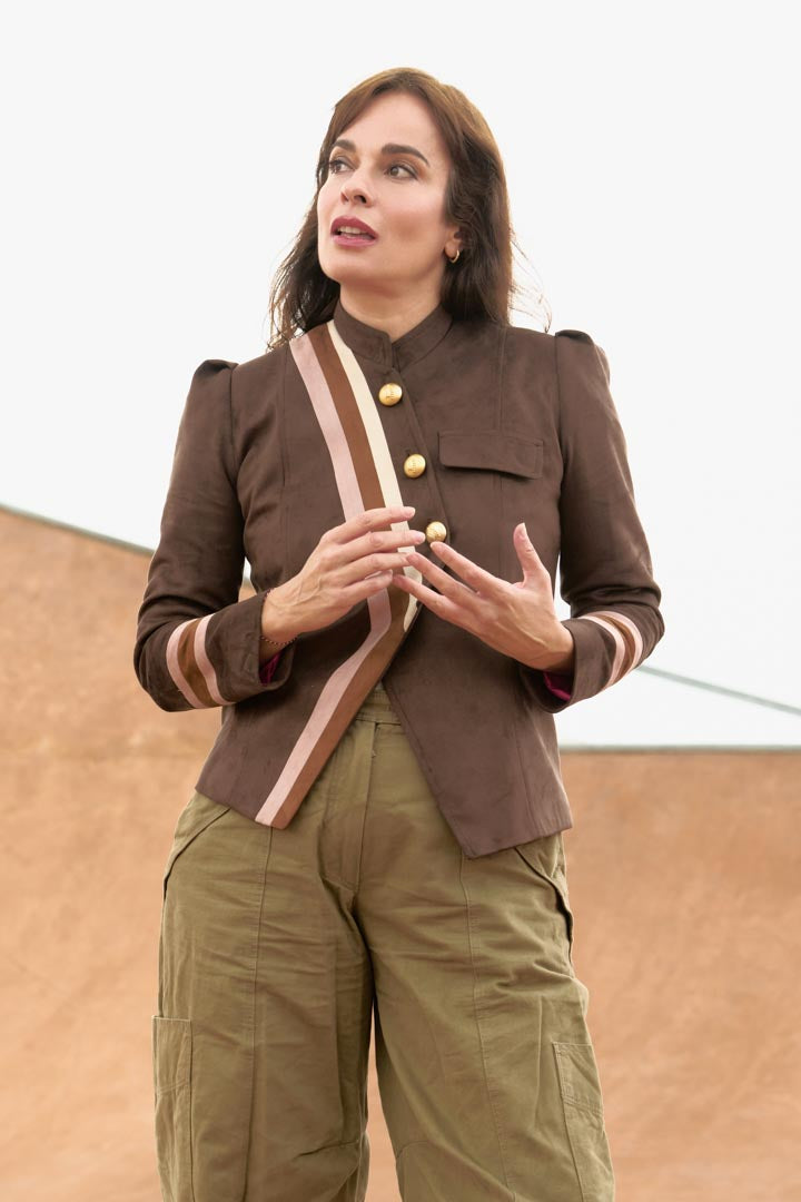 PREVENTA Chaqueta CONDECORADA ante vegano marrón chocolate